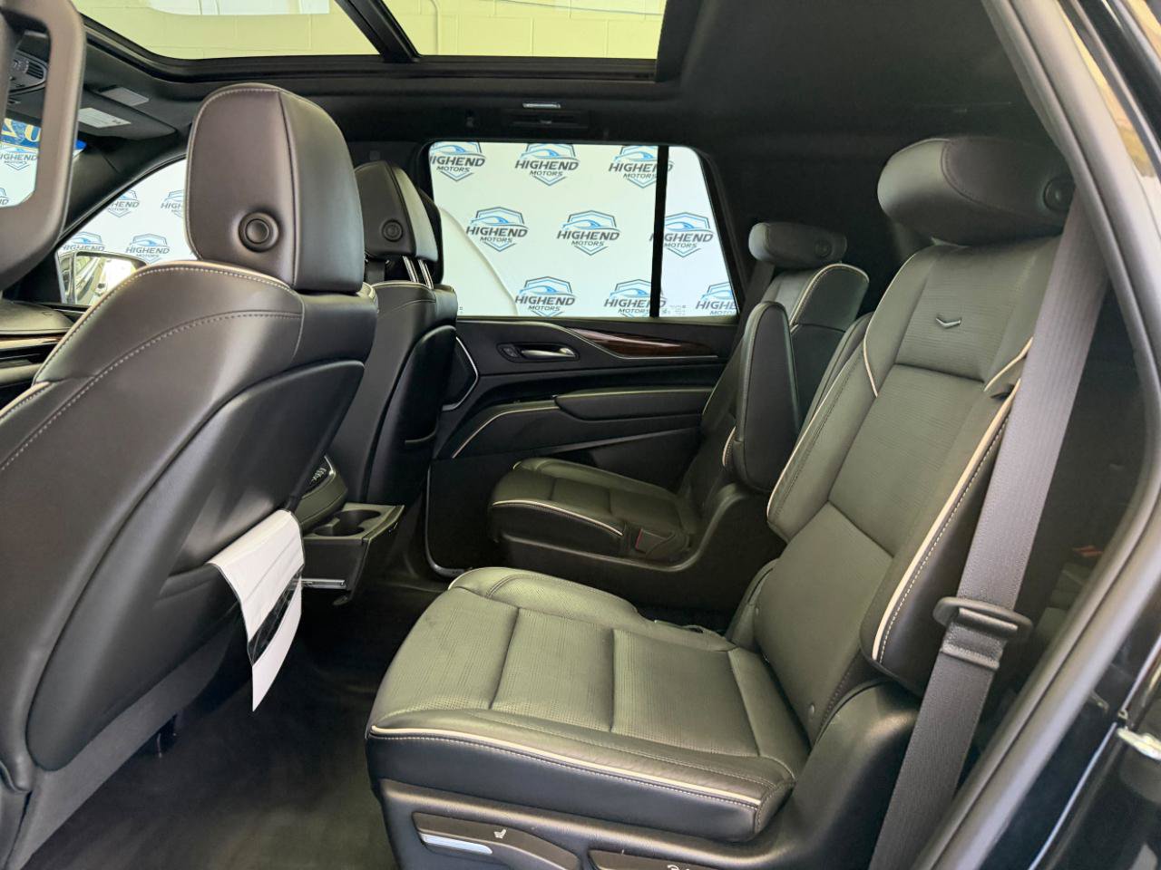 Used 2023 Cadillac Escalade Premium Luxury w/ LPO, Floor Liner Package AWD/4WD image 20
