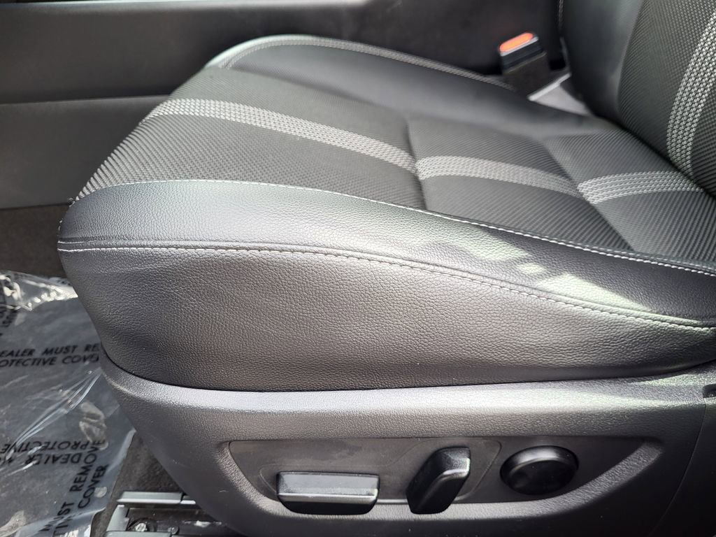 Used 2024 MAZDA CX-50 AWD 2.5 S w/ Preferred Package image 15