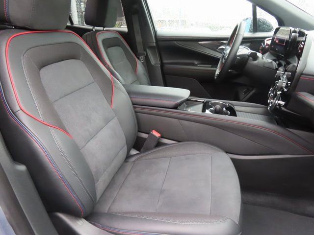 Certified 2024 Chevrolet Blazer EV RS image 37