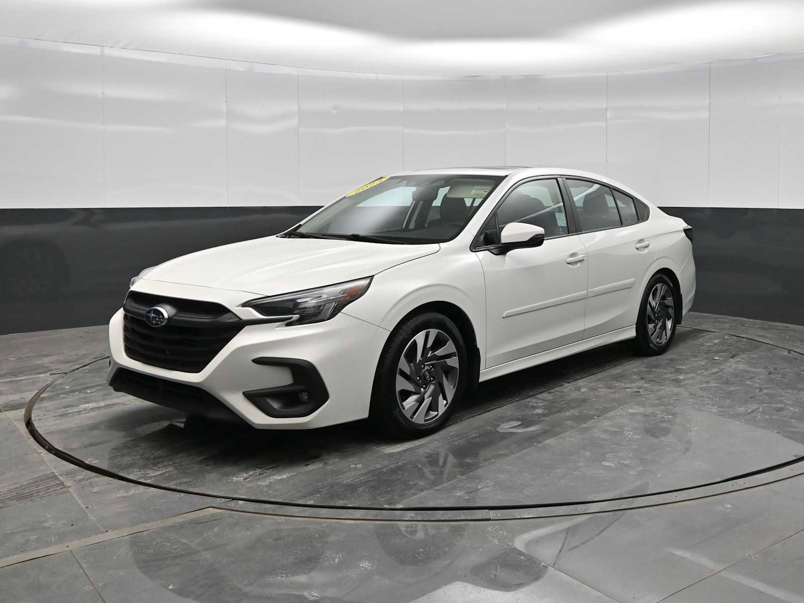 Used 2023 Subaru Legacy Limited image 4