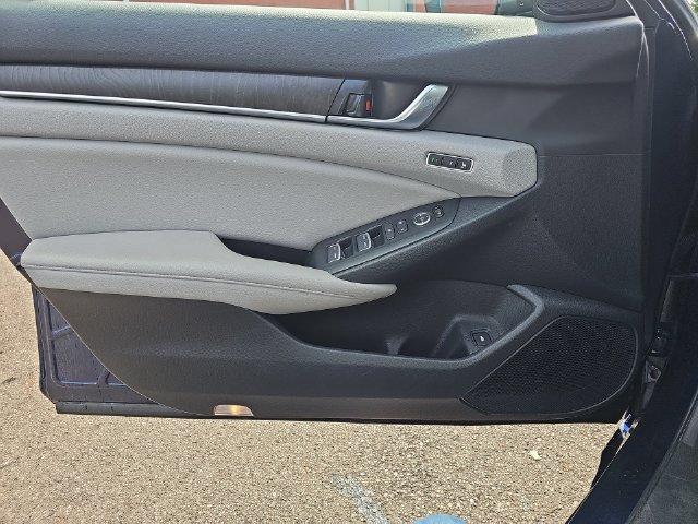 Used 2019 Honda Accord EX-L image 25