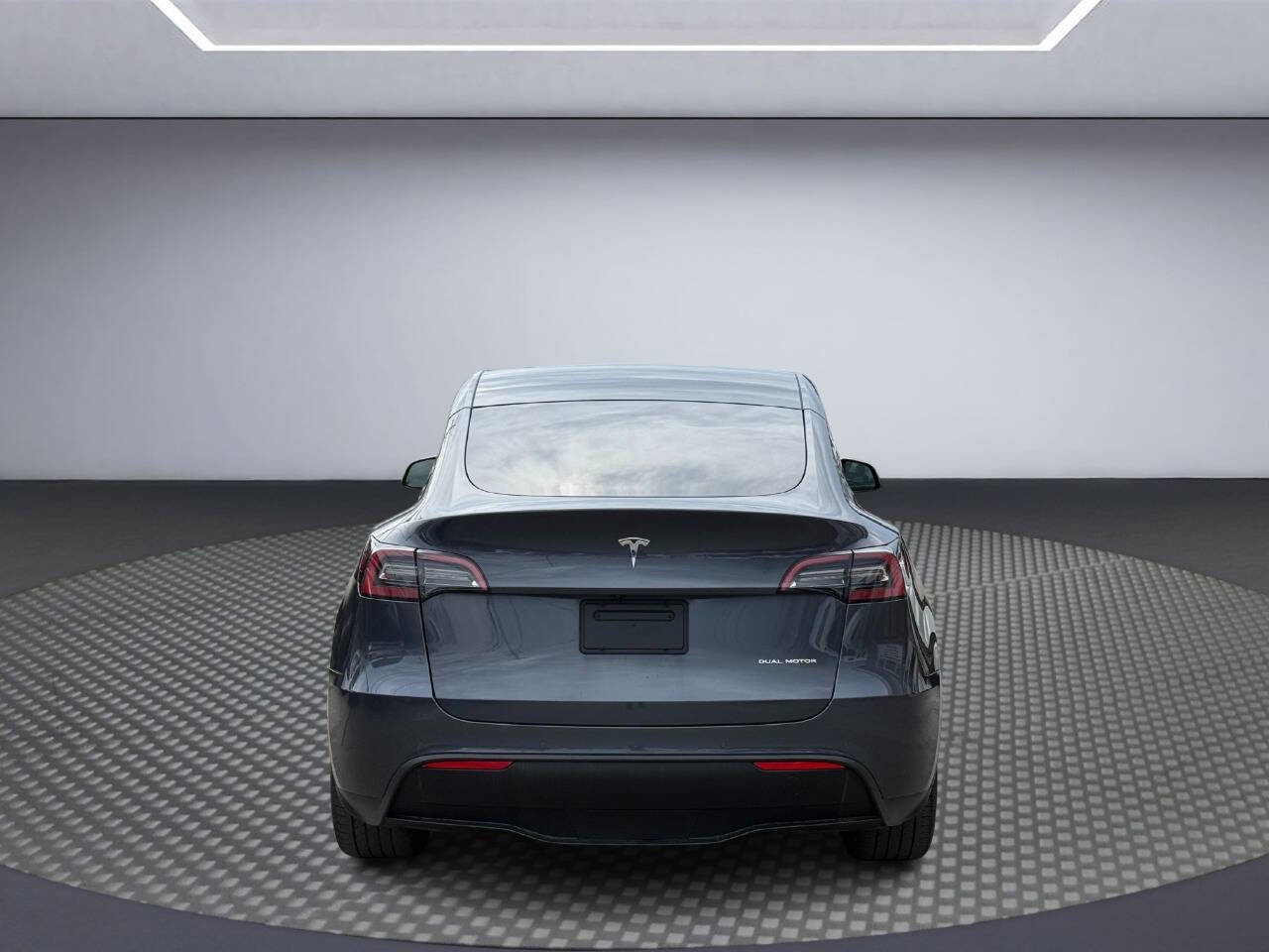 Used 2021 Tesla Model Y Long Range image 6