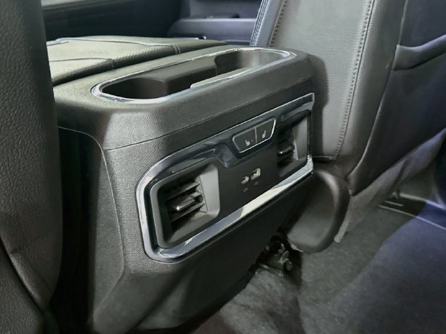 Used 2024 GMC Sierra 3500 Denali w/ Technology Package AWD/4WD image 27