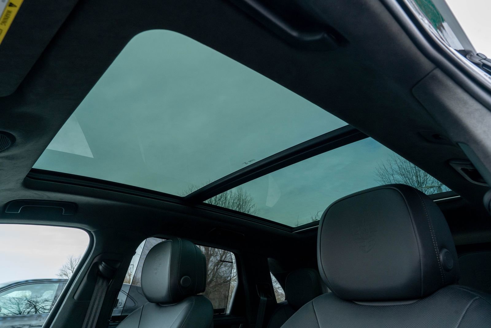 Certified 2025 Porsche Cayenne Turbo image 33