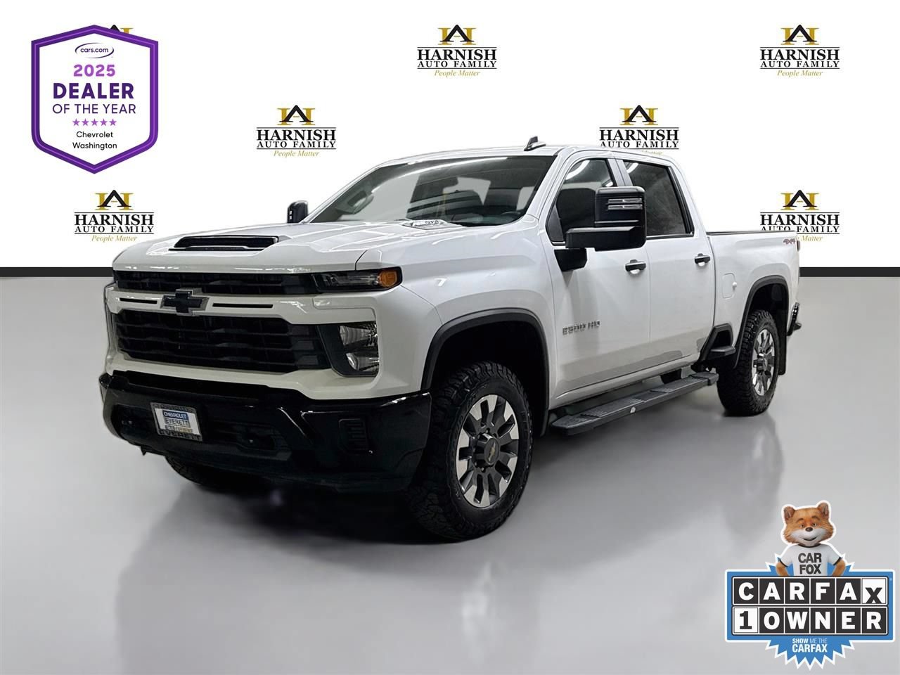 Used 2024 Chevrolet Silverado 2500 Custom AWD/4WD image 1