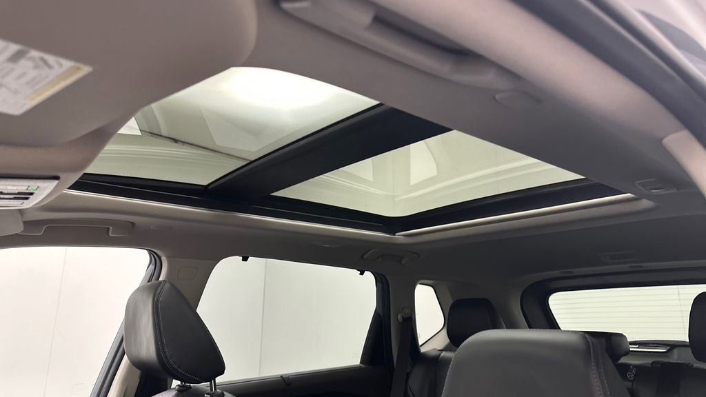 Certified 2023 Nissan Rogue Platinum w/ Platinum Premium Package image 19