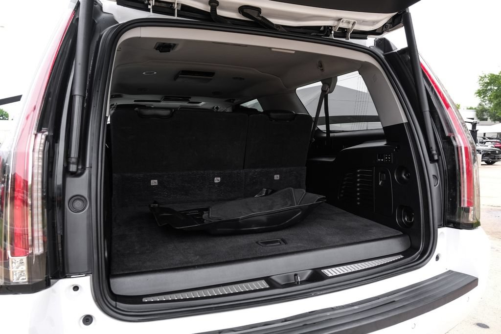 Used 2019 Cadillac Escalade ESV Premium Luxury RWD image 57