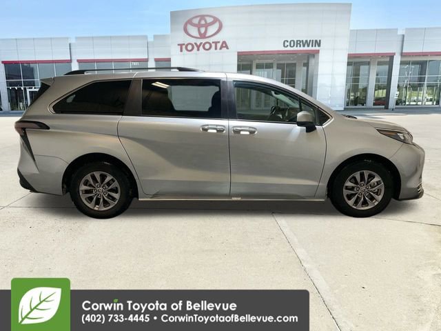 Certified 2024 Toyota Sienna XLE image 9
