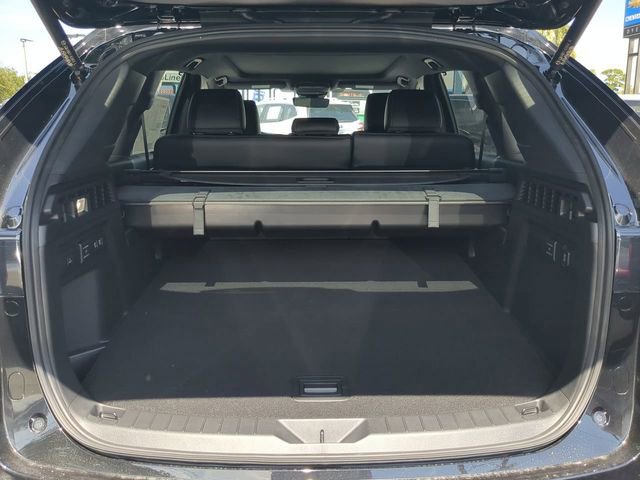 Used 2025 MAZDA CX-70 Plug-In Hybrid w/ Premium Plus AWD/4WD image 12