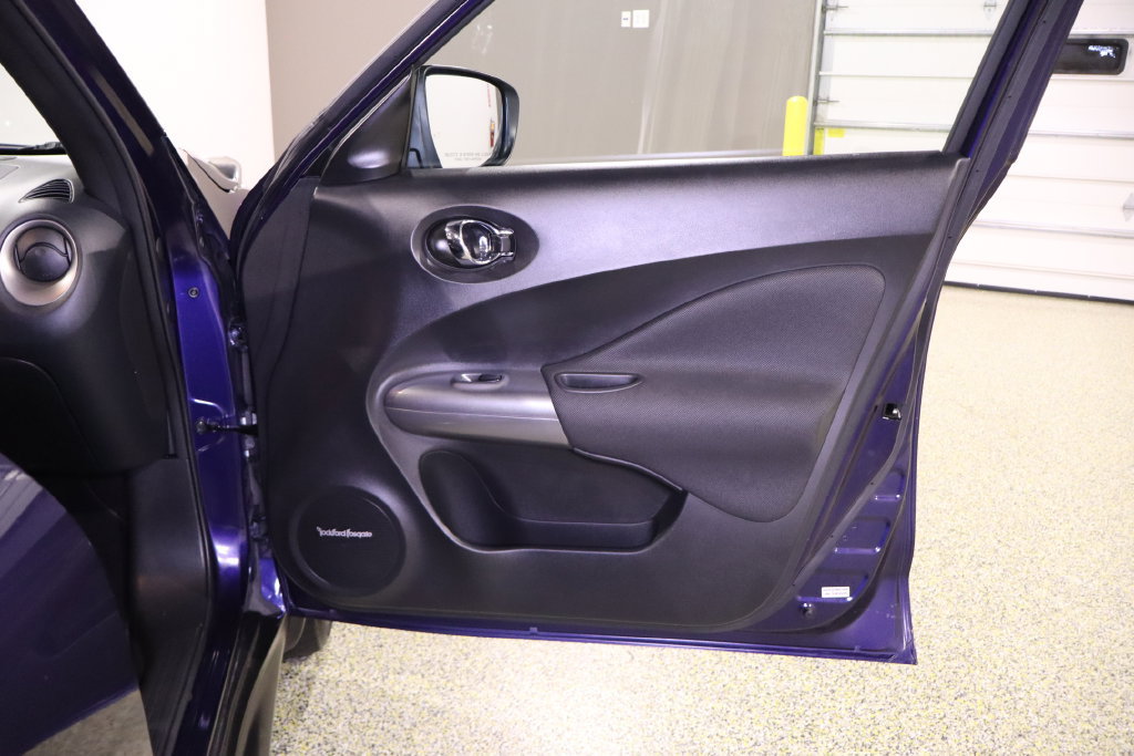 Used 2016 Nissan Juke SL FWD image 40