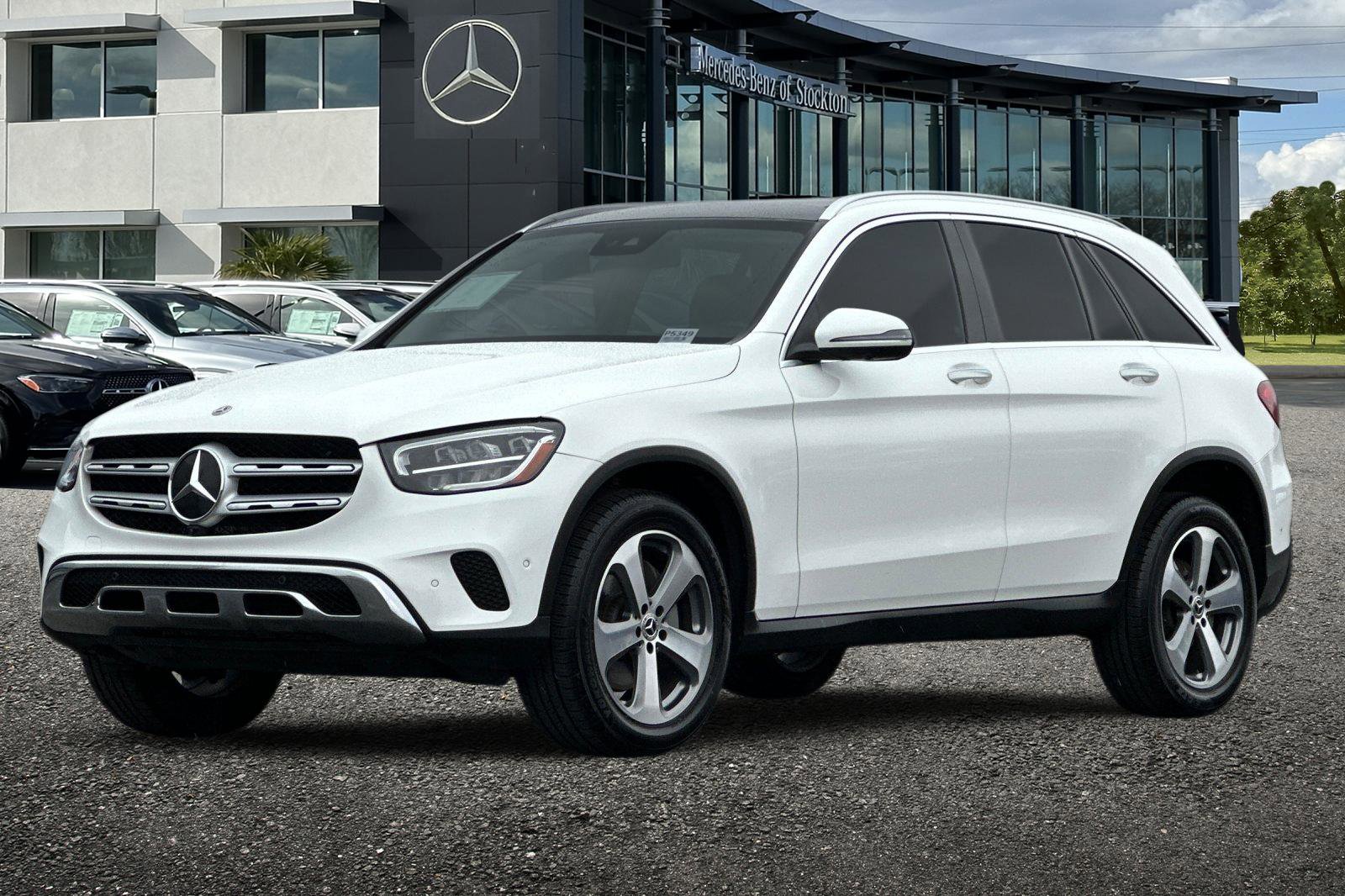 Used 2022 Mercedes-Benz GLC 300 4MATIC w/ Premium Package Lite image 8