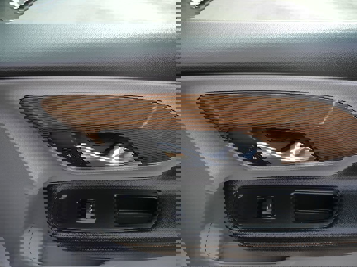 Used 2018 GMC Terrain SLE w/ Driver Convenience Package image 21