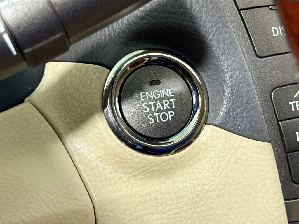 Used 2012 Lexus LS 460 image 17