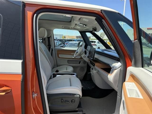 New 2025 Volkswagen ID. Buzz Pro S Plus RWD image 19