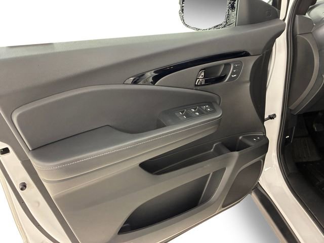 Used 2023 Honda Passport Elite image 13