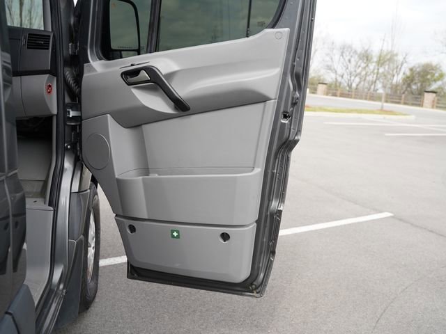 Used 2018 Mercedes-Benz Sprinter 2500 image 17