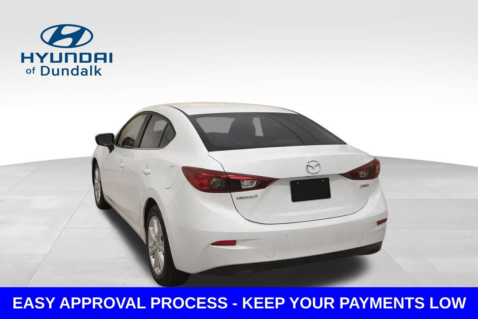Used 2018 MAZDA MAZDA3 Sport w/ Preferred Equipment Package FWD image 5