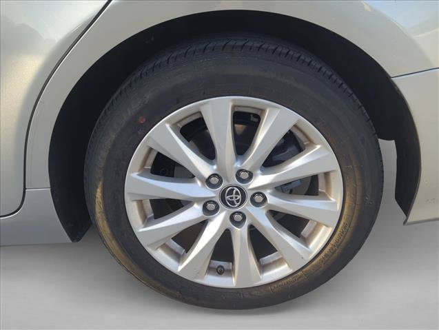 Used 2018 Toyota Camry LE FWD image 6