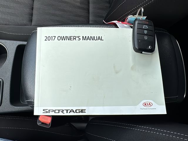 Used 2017 Kia Sportage LX FWD image 29