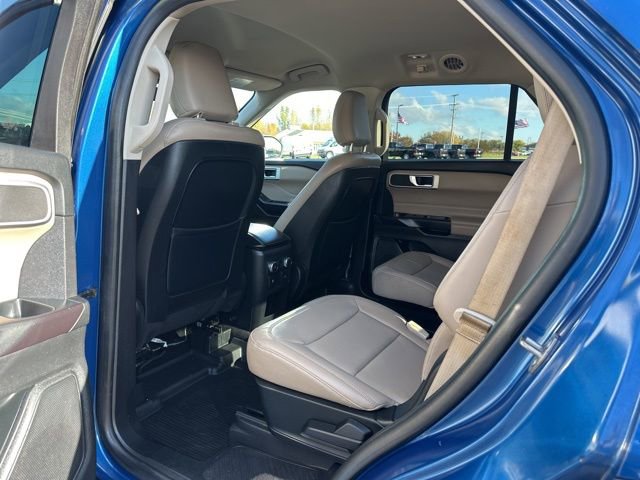 Used 2020 Ford Explorer XLT w/ Equipment Group 202A image 29