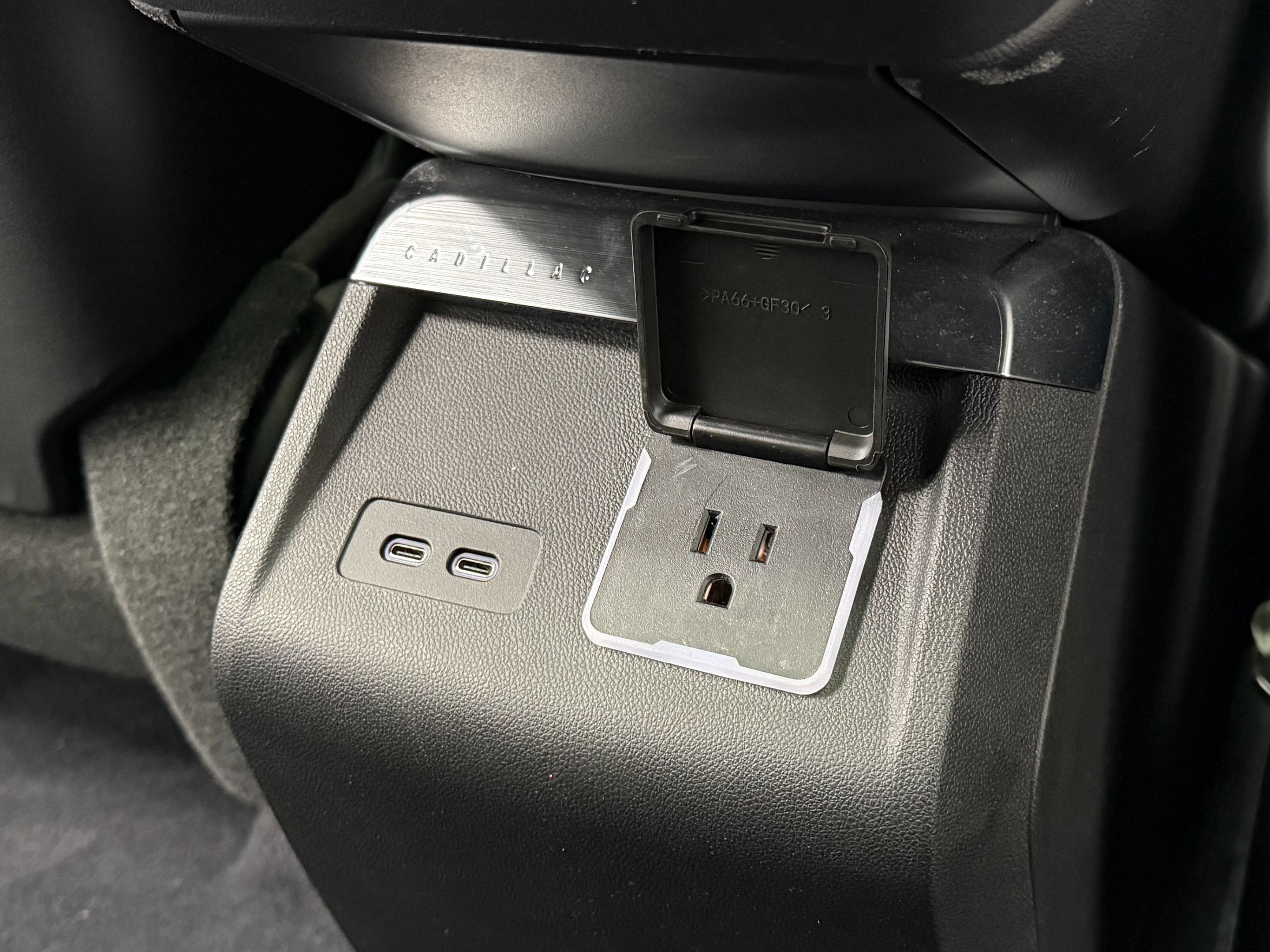 Used 2024 Cadillac Lyriq Sport RWD image 41