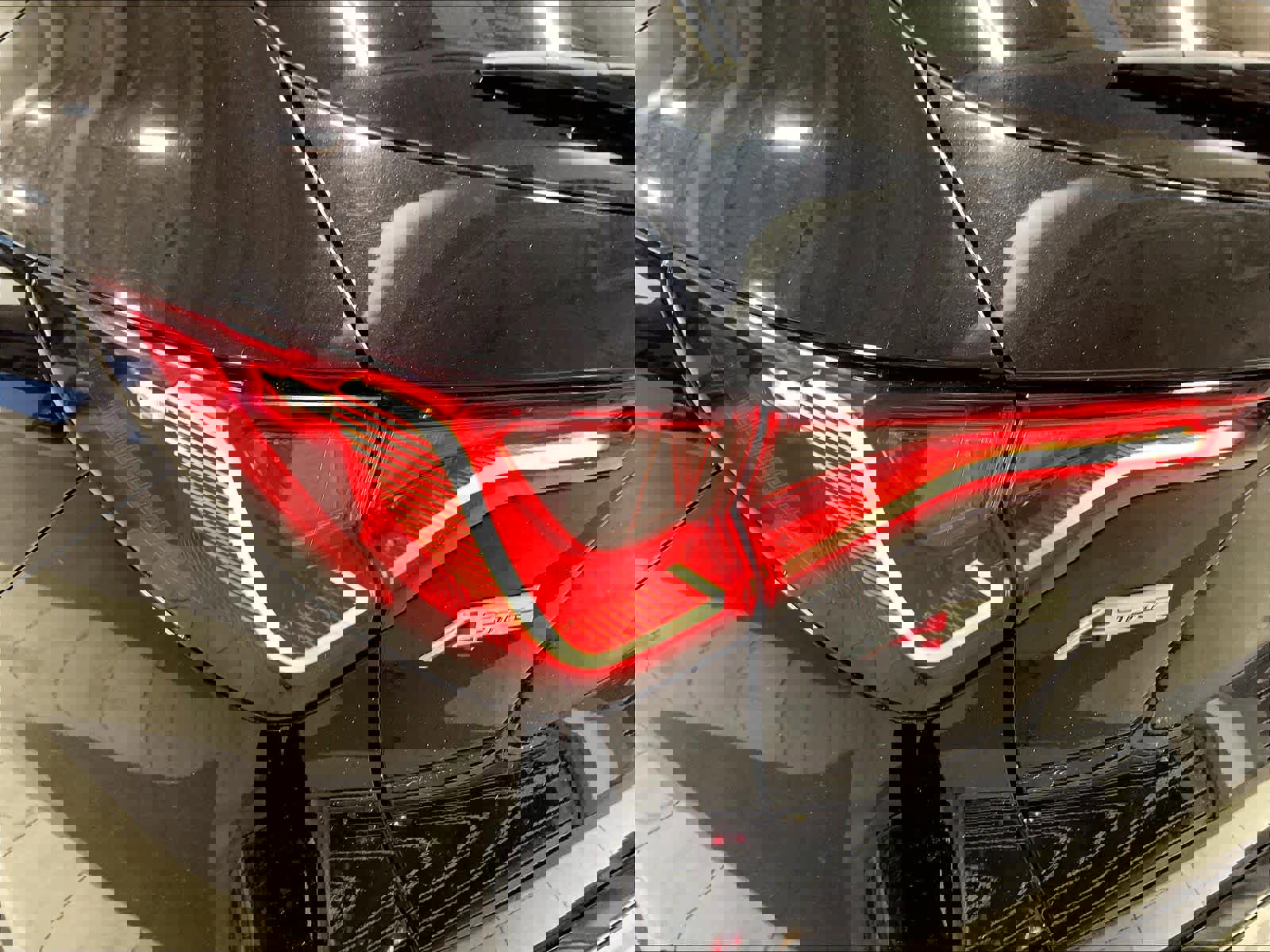 Used 2023 Acura MDX A-Spec image 47