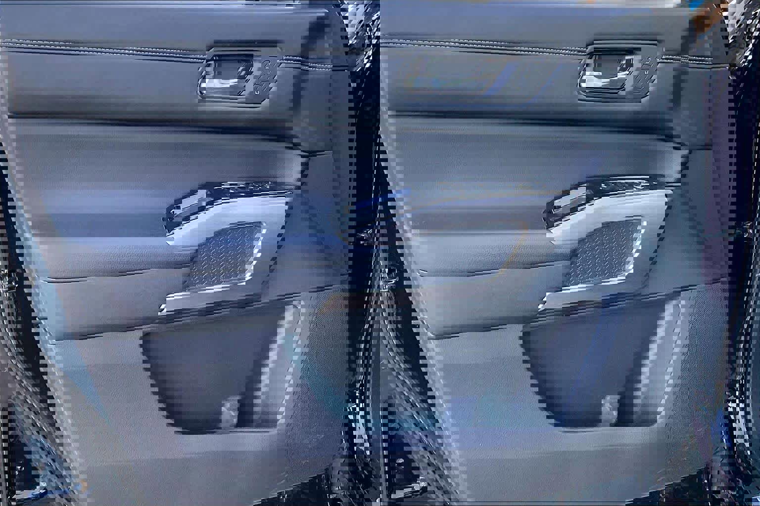 Used 2024 Nissan Pathfinder Platinum image 22