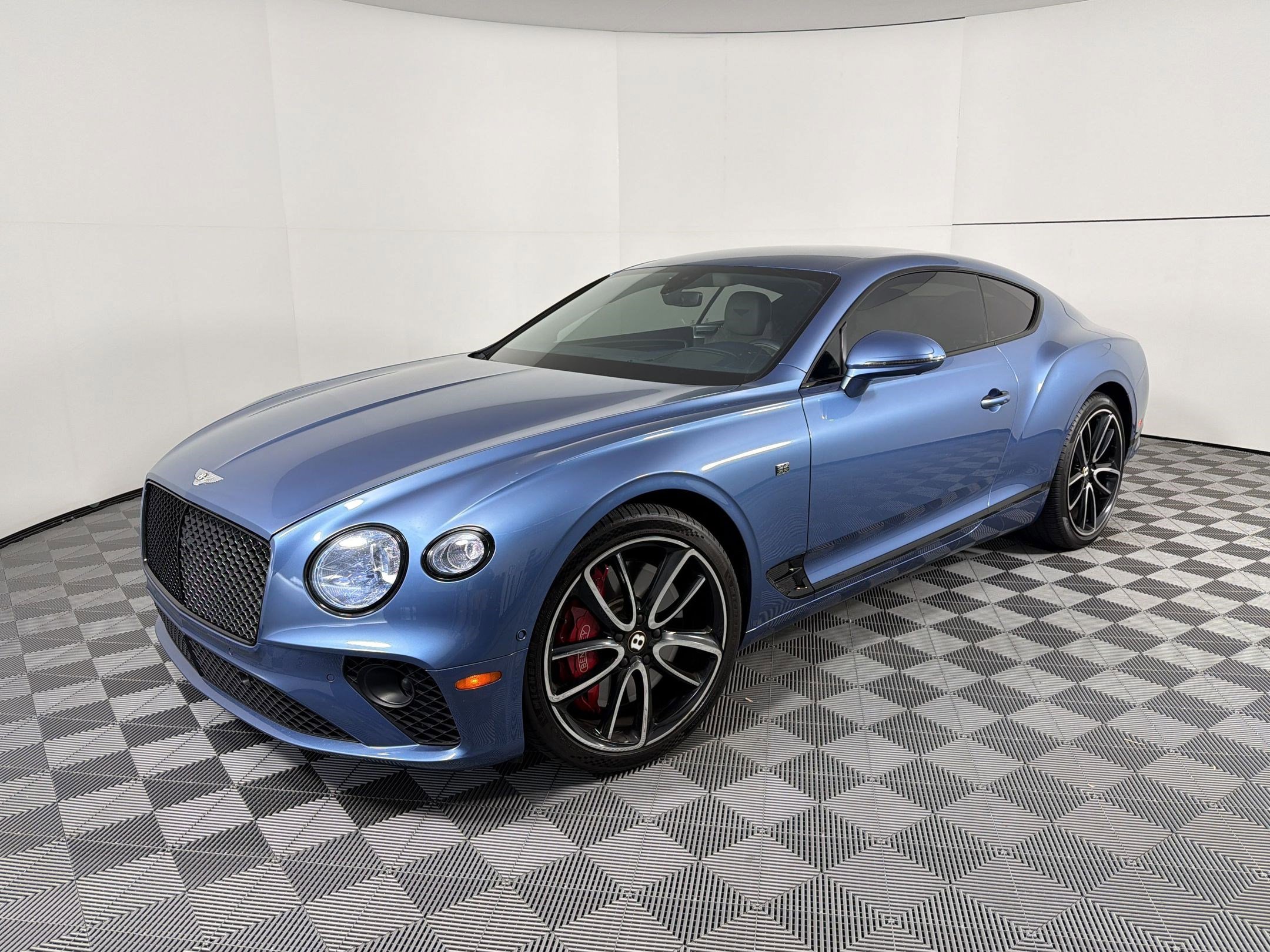 Used 2020 Bentley Continental GT V8 First Edition image 1
