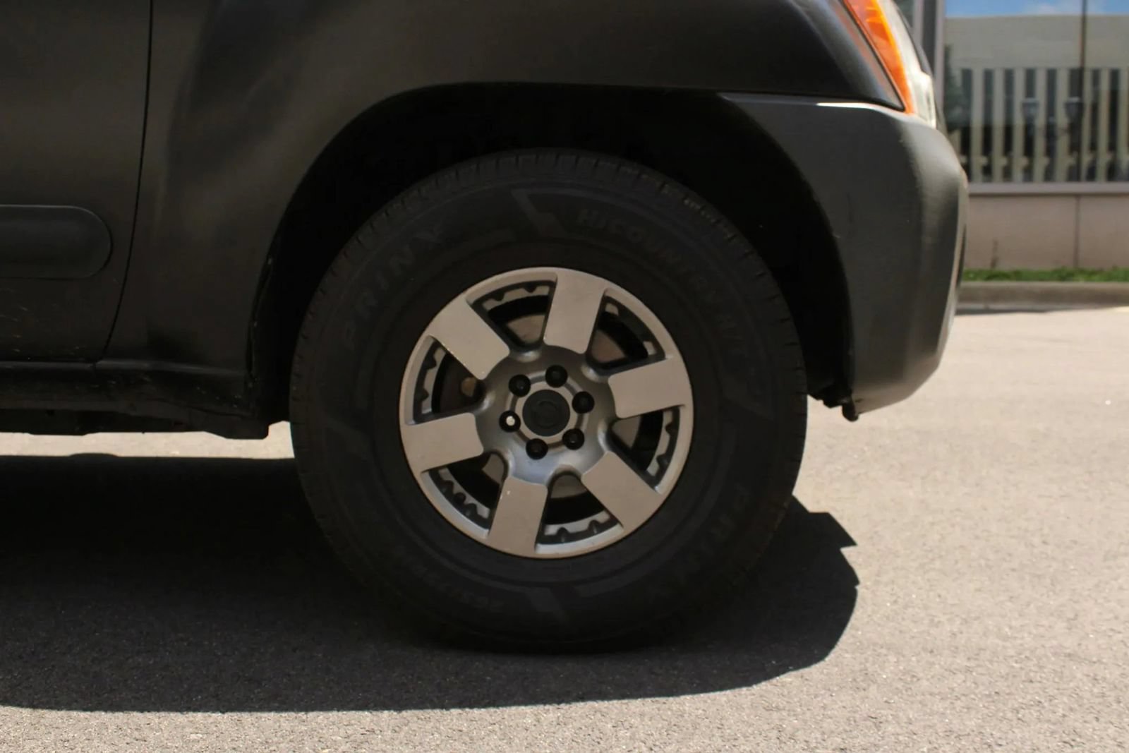 Used 2012 Nissan Xterra PRO-4X w/ Pro-4x Leather Pkg AWD/4WD image 4