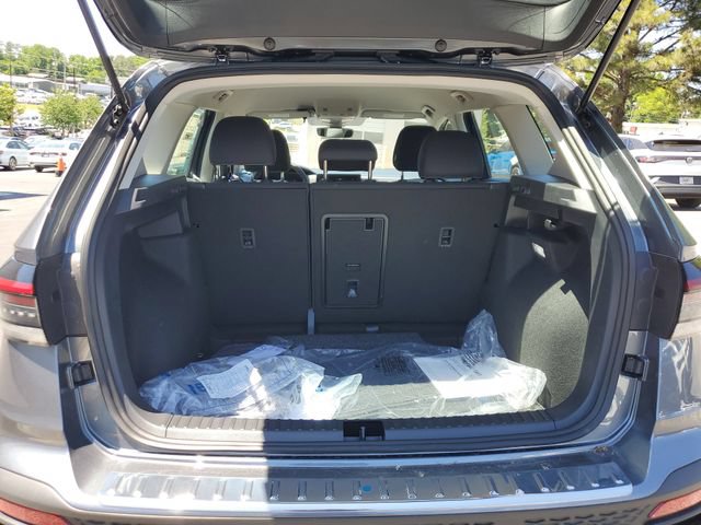 New 2026 Volkswagen Taos S FWD image 8