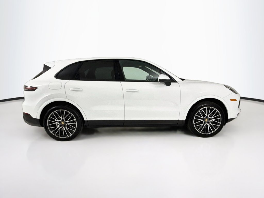 Certified 2023 Porsche Cayenne AWD/4WD image 8