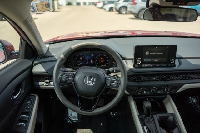 Used 2025 Honda Accord LX image 14