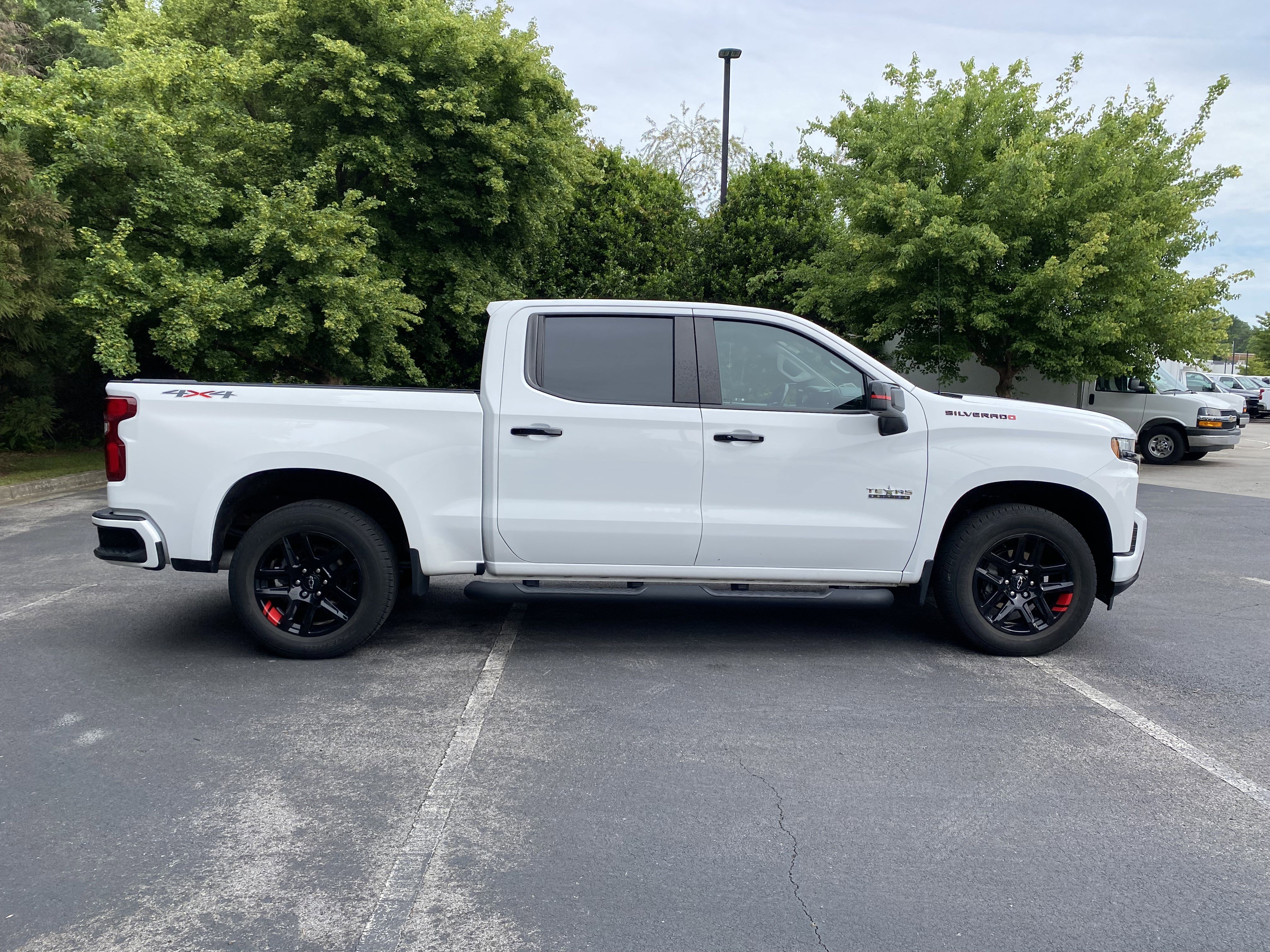 Used 2022 Chevrolet Silverado 1500 RST w/ Redline Edition AWD/4WD image 10