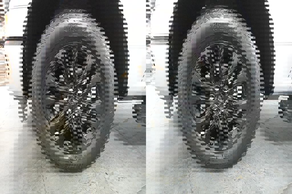 Used 2024 Ford F150 Lariat w/ Equipment Group 502A High image 35