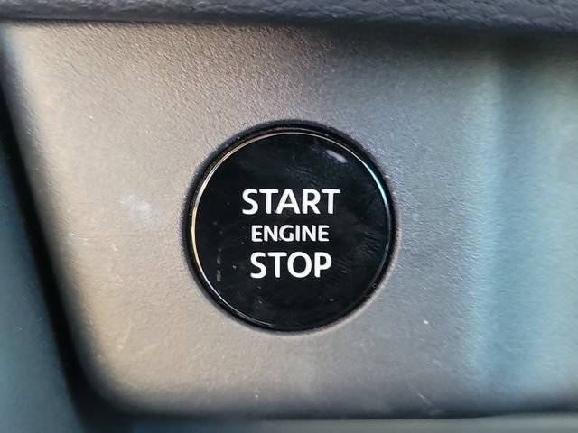 Used 2024 Nissan Rogue Platinum FWD image 31