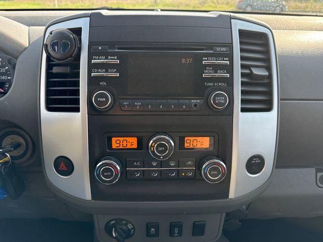 Used 2013 Nissan Frontier SV w/ SV Value Truck Pkg AWD/4WD image 28