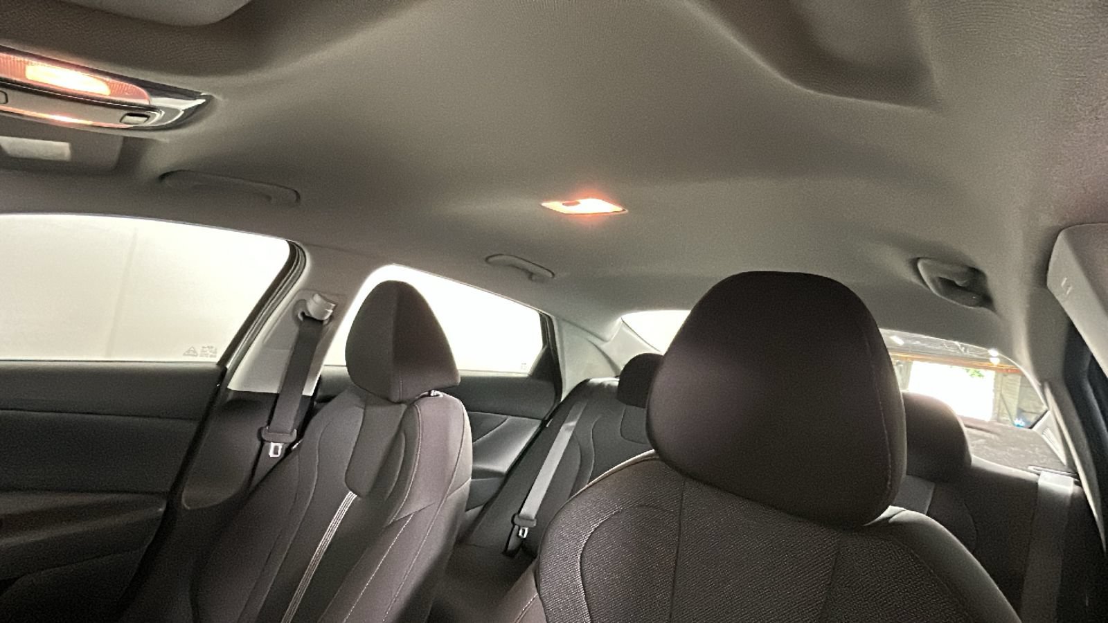 Certified 2024 Hyundai Elantra SE FWD image 15