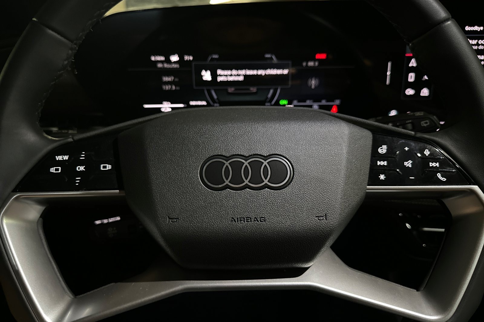 Used 2025 Audi Q6 e-tron Premium w/ Convenience Package RWD image 22