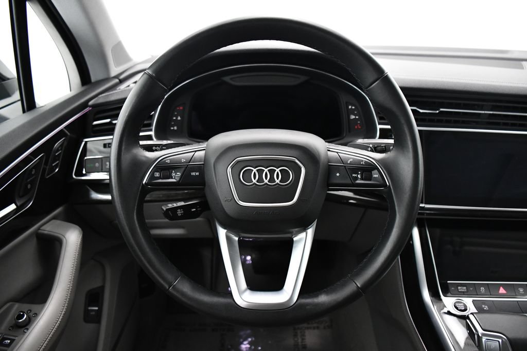 Used 2023 Audi Q7 2.0T Premium Plus w/ Premium Plus Package AWD/4WD image 9