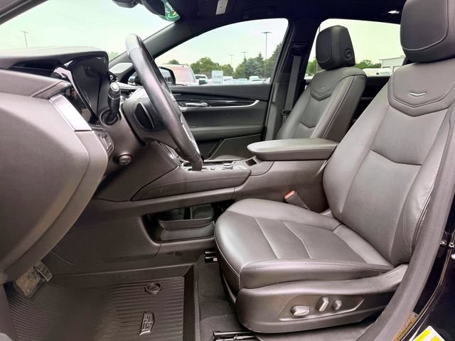 Used 2023 Cadillac XT5 Premium Luxury w/ LPO, Floor Liner Package FWD image 19
