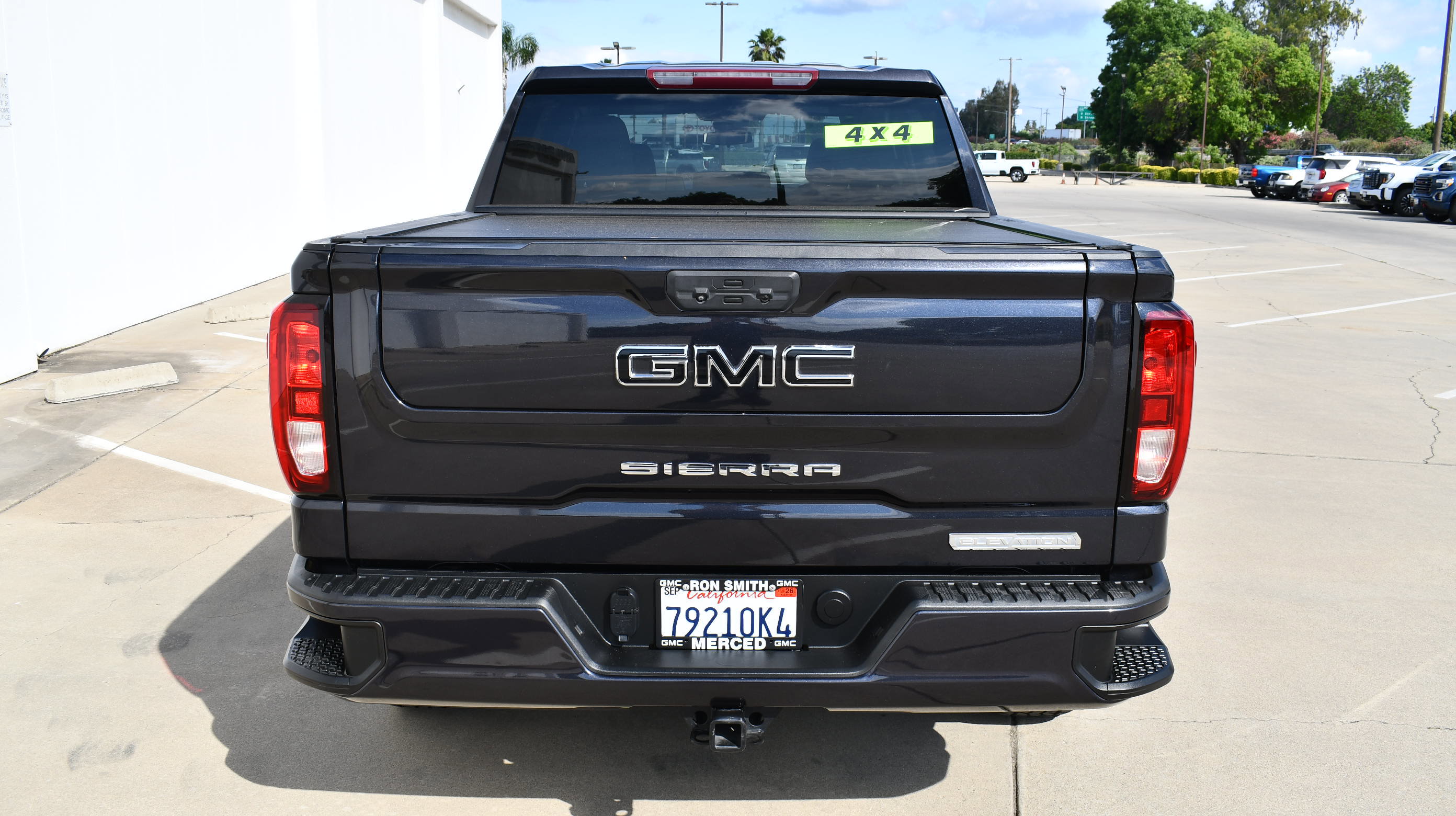 Used 2022 GMC Sierra 1500 Elevation AWD/4WD image 8
