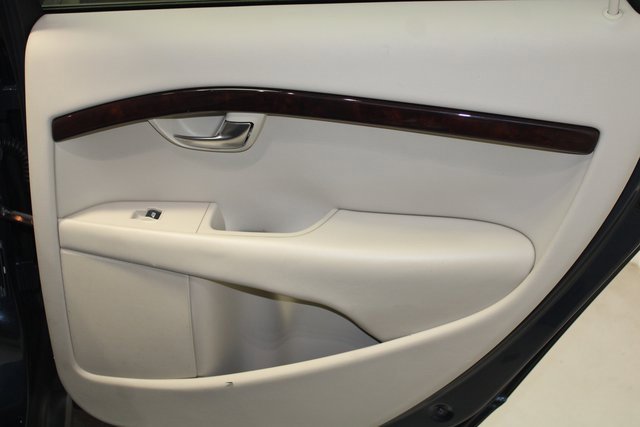 Used 2008 Volvo XC70 3.2 image 23