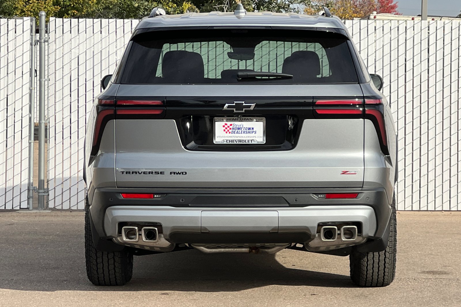 New 2027 Chevrolet Traverse Z71 w/ Enhanced Driving Package AWD/4WD image 5