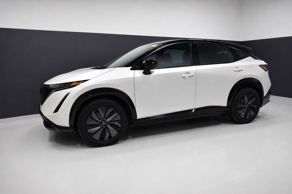 Certified 2023 Nissan Ariya AWD/4WD image 2
