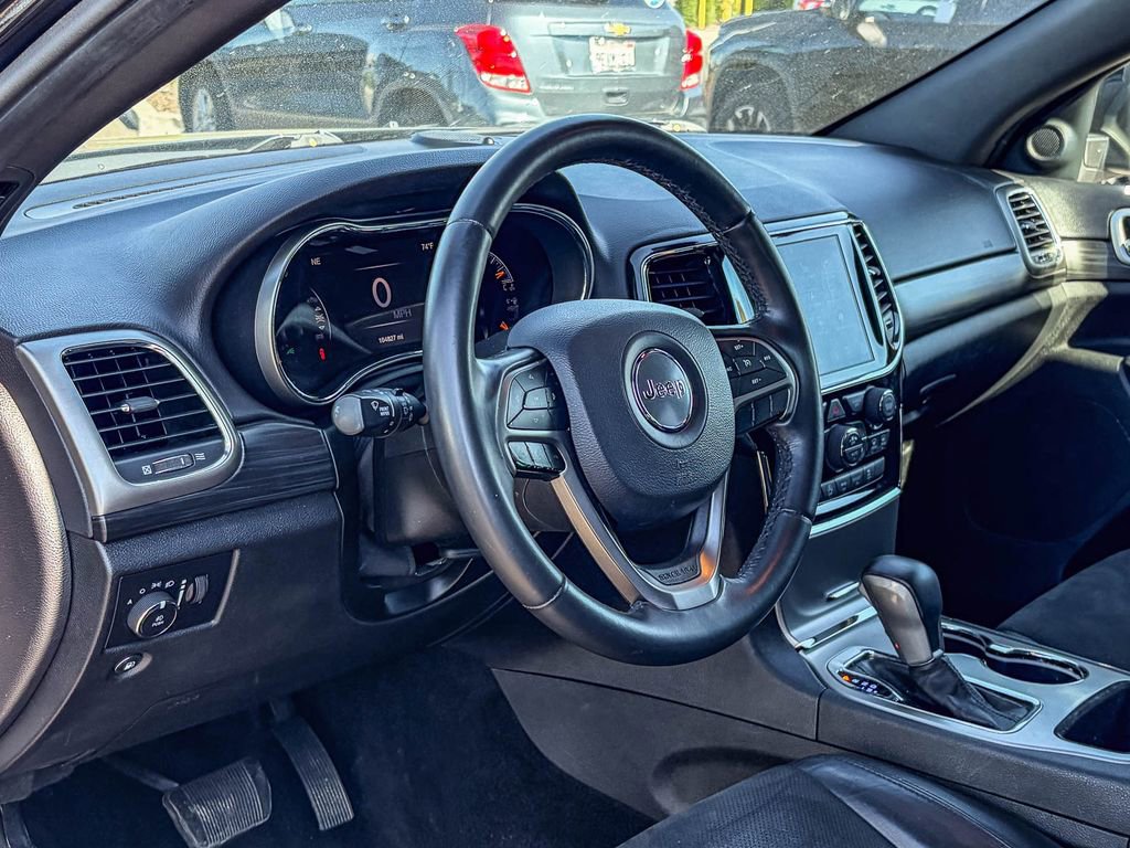 Used 2019 Jeep Grand Cherokee Laredo w/ Laredo X Package image 8