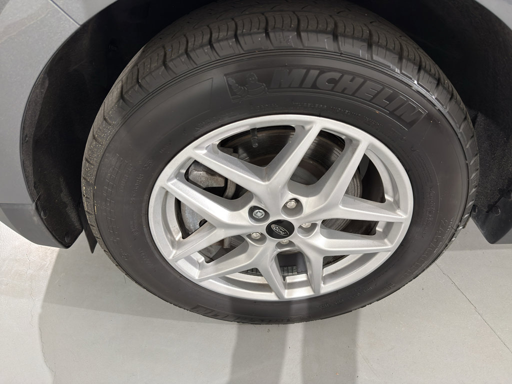 Used 2024 Ford Edge SEL w/ Convenience Package image 4