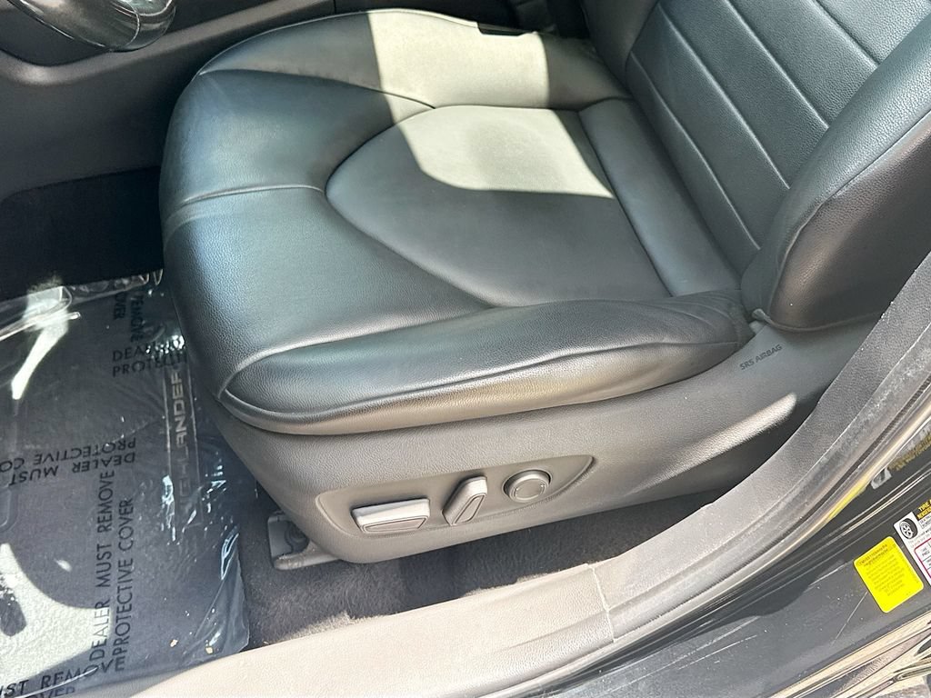 Used 2023 Toyota Highlander XLE FWD image 21