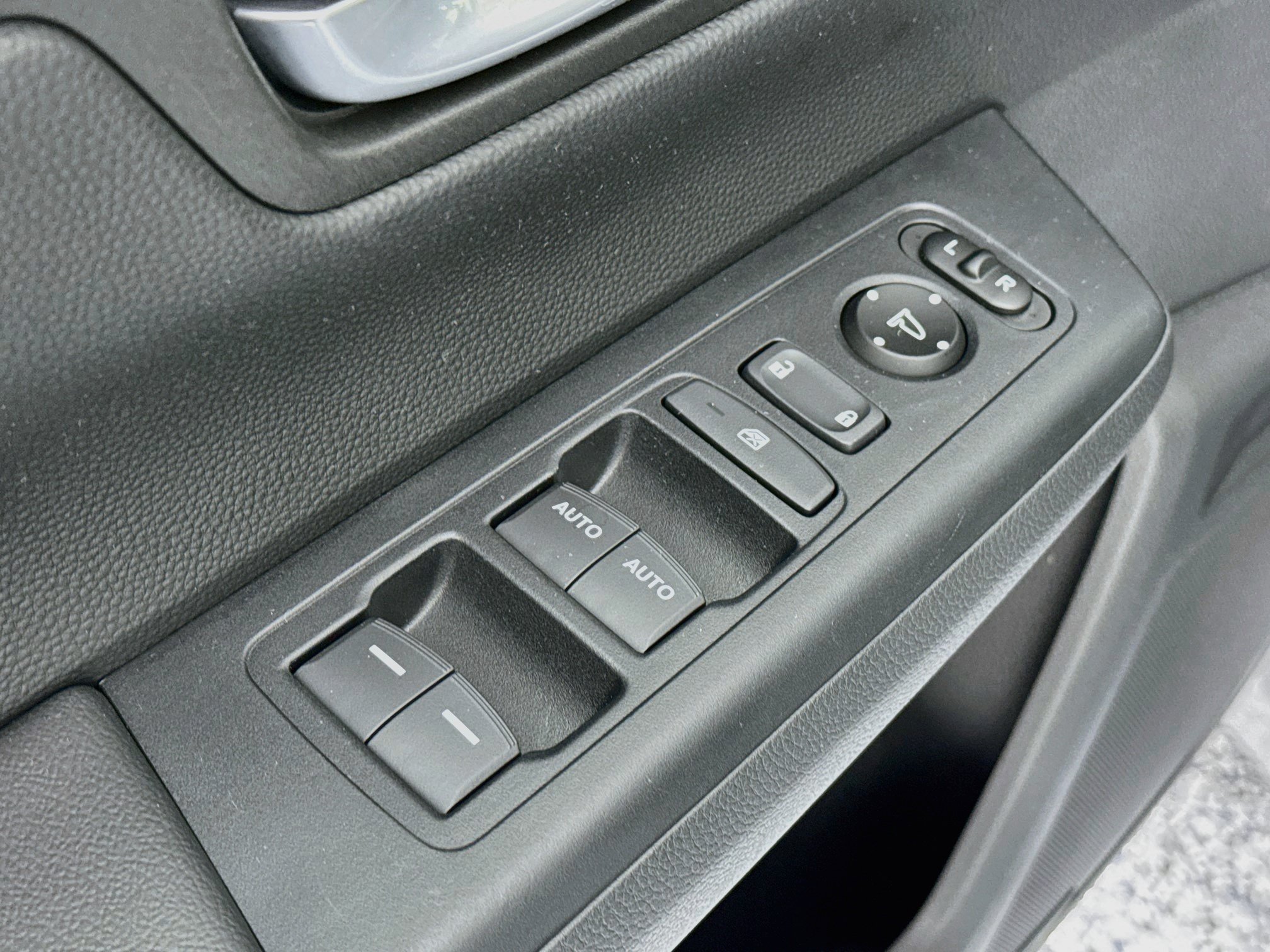 Certified 2024 Honda CR-V EX image 17