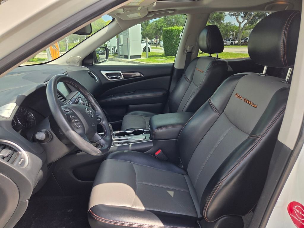 Used 2020 Nissan Pathfinder SL FWD image 12