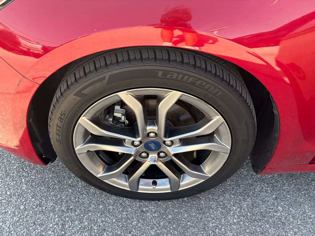 Used 2020 Ford Fusion SEL FWD image 19